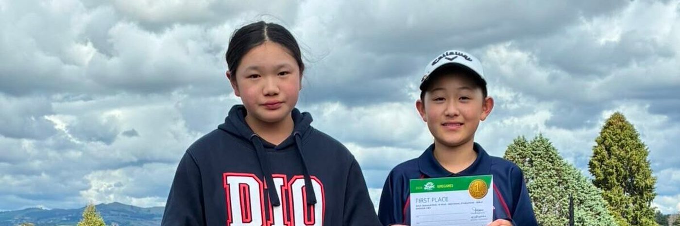Ivy Li Angela Guan Golf e